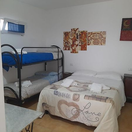 Guest House Parabita Kültér fotó