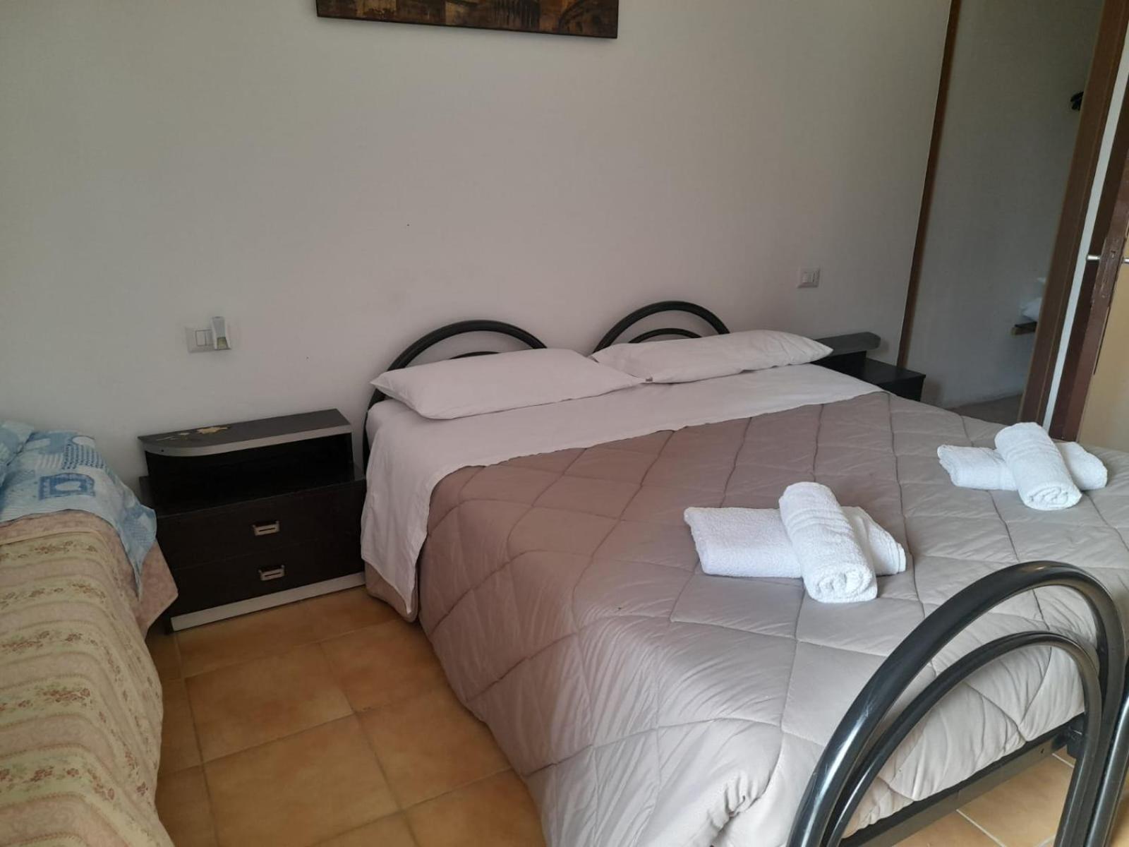 Guest House Parabita Kültér fotó