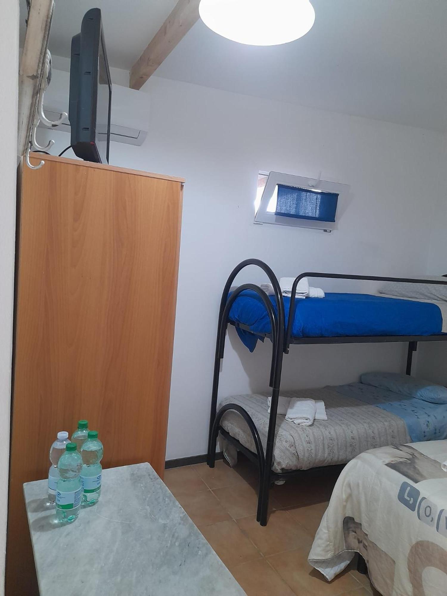 Guest House Parabita Kültér fotó
