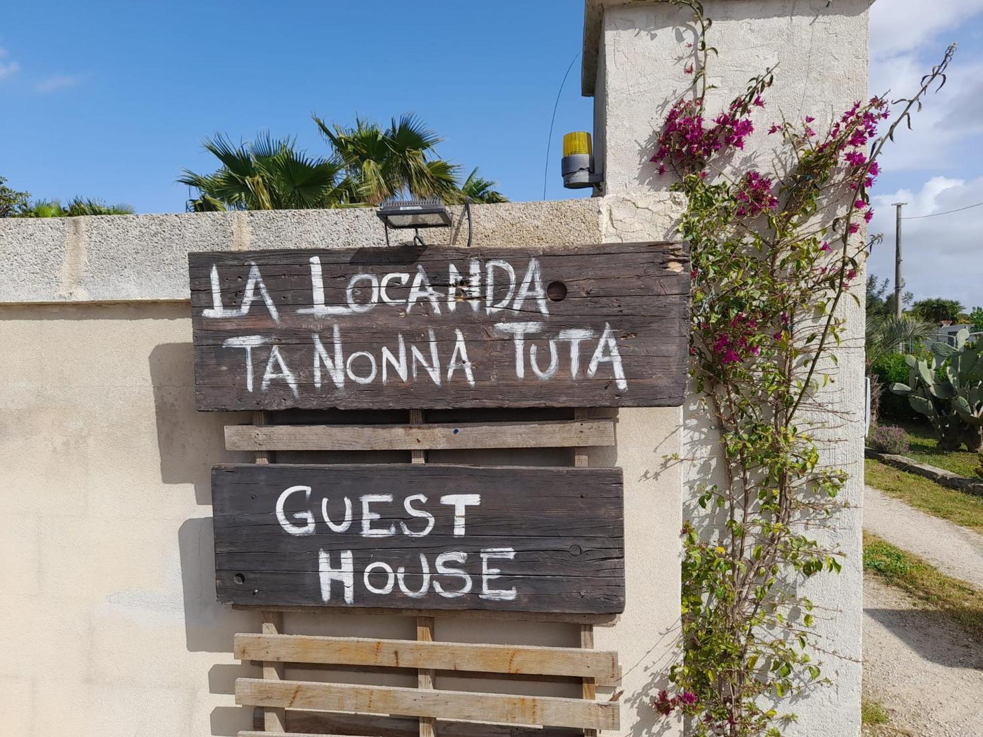 Guest House Parabita Kültér fotó